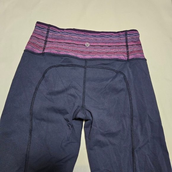 Lululemon Navy & Pink Luon Mid Rise Split Calf Gather & Crow Crop - Picture 3 of 6